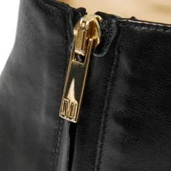 Valeria Boot^Bruno Magli Shop