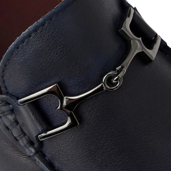 Xander Casual Leather Driving Moccassin^Bruno Magli Outlet